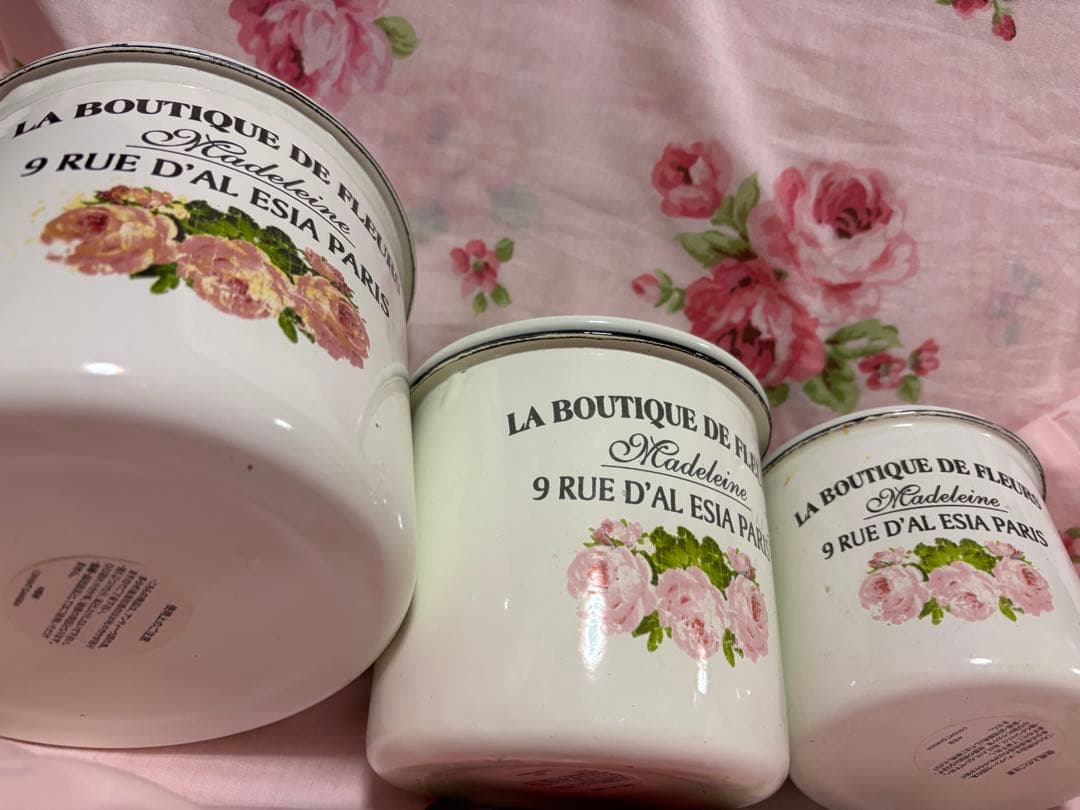 美品　フランスアンティーク　ホーロー製小物入れ３個セット