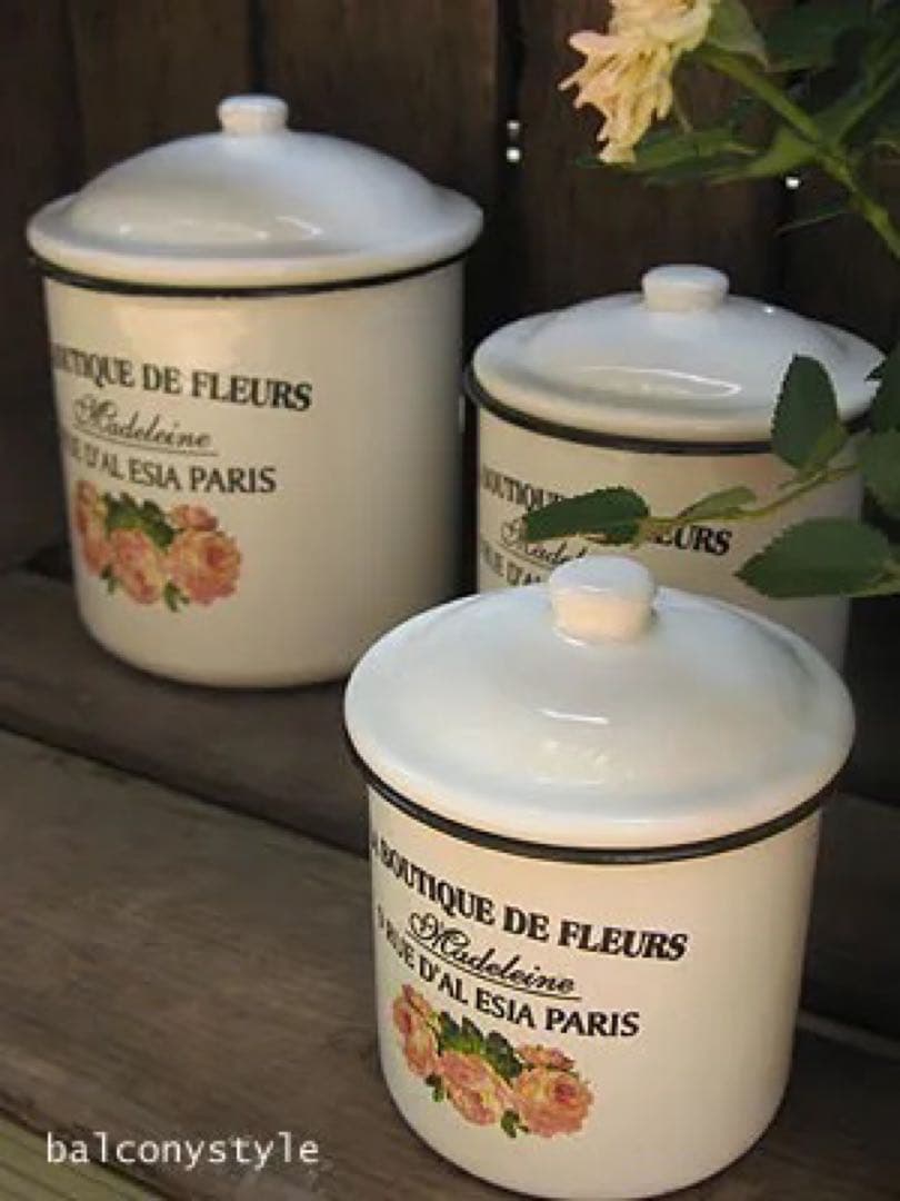 美品　フランスアンティーク　ホーロー製小物入れ３個セット