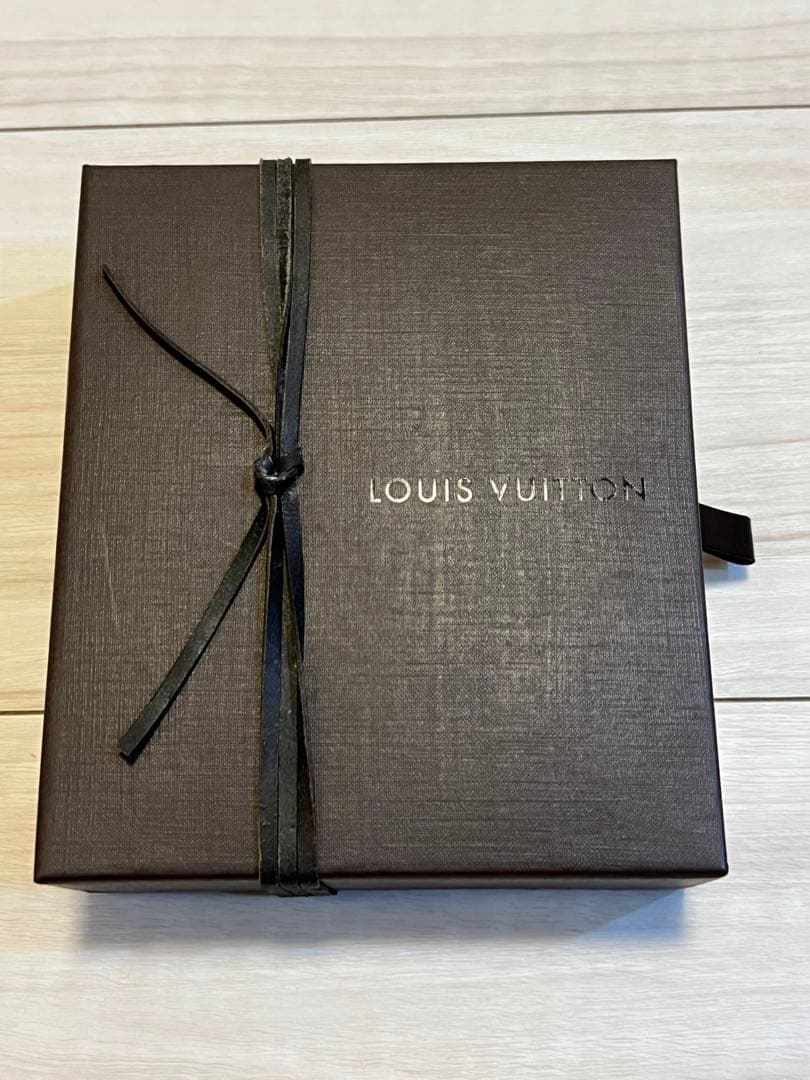 ルイヴィトン エピ キーケース 未使用 ミュルティクレ4 箱・袋付 美品