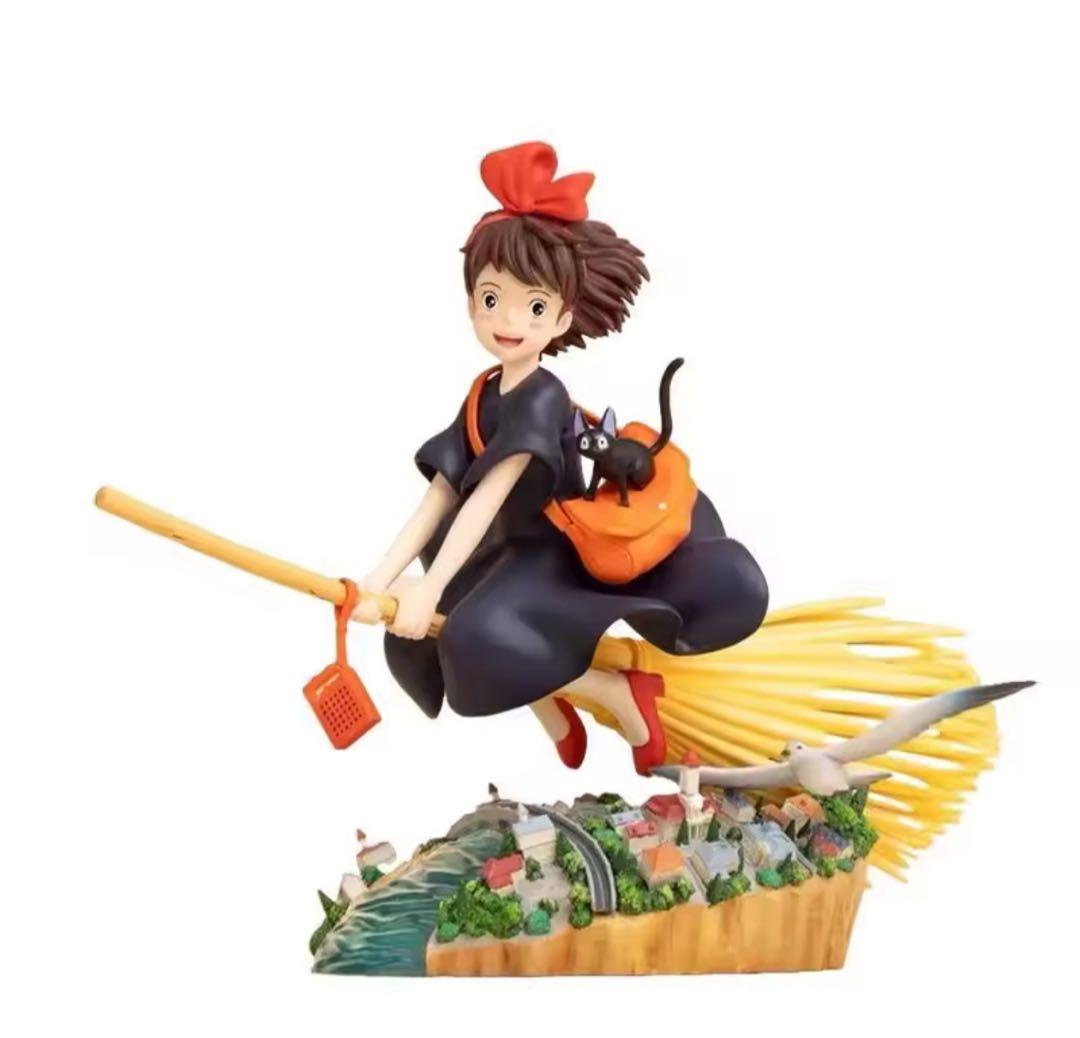 魔女と猫箒飛ぶフィギュア箱付き未使用未開封