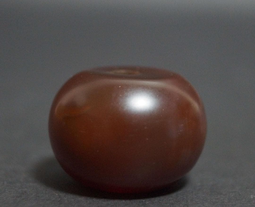 オールドチベット 老メノウ瑪瑙 算盤玉形 特大根付 緒締玉 アゲート提げ物Dzi