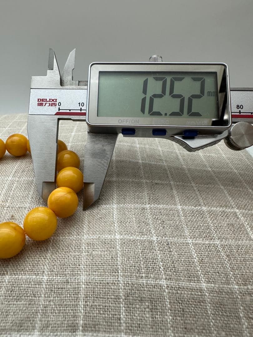 ☆天然☆ バルト海産　天然アンバー 琥珀 蜜蝋 ブレスレットフリーサイズ 美品