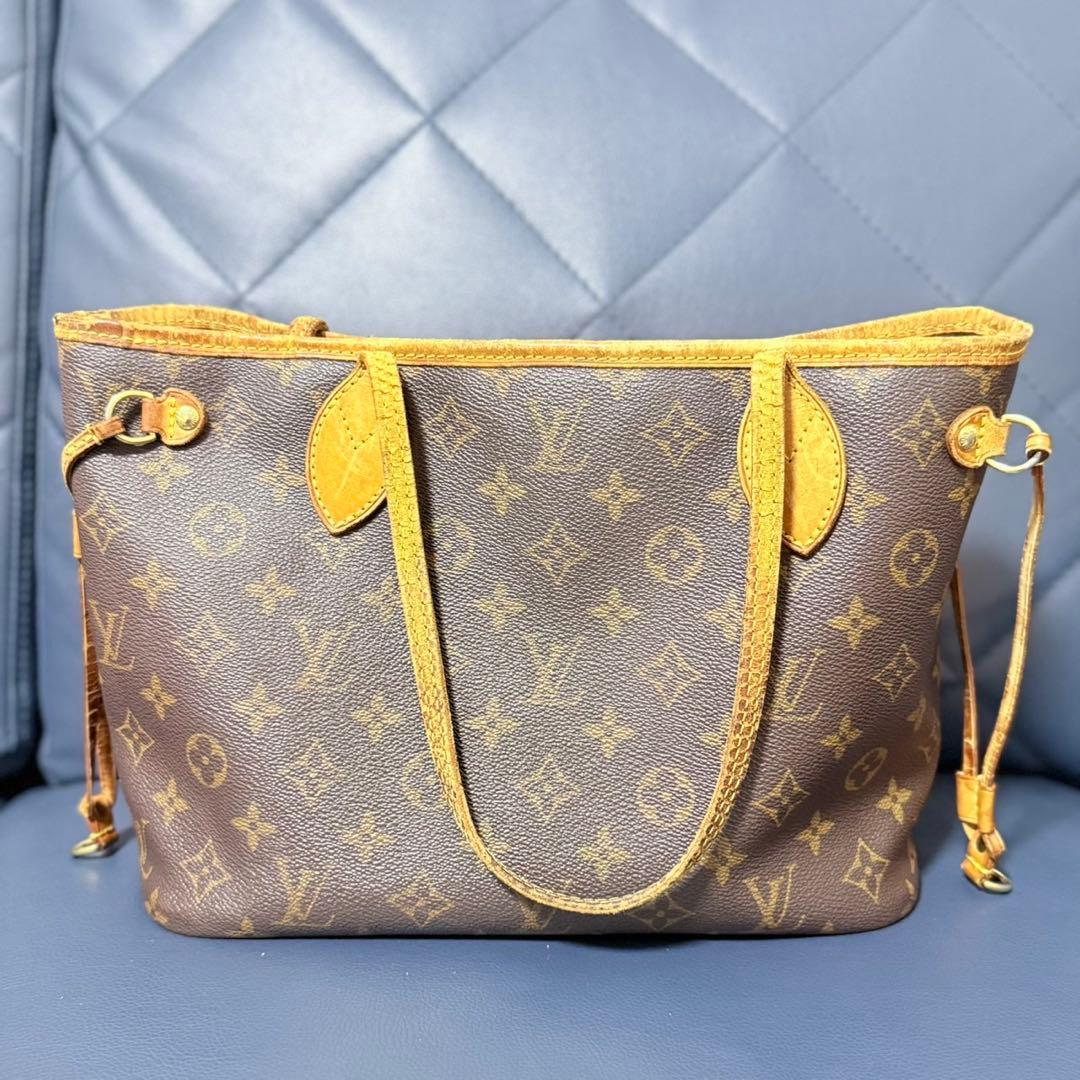 ハンドバッグ　LOUIS VUITTON ネヴァーフル