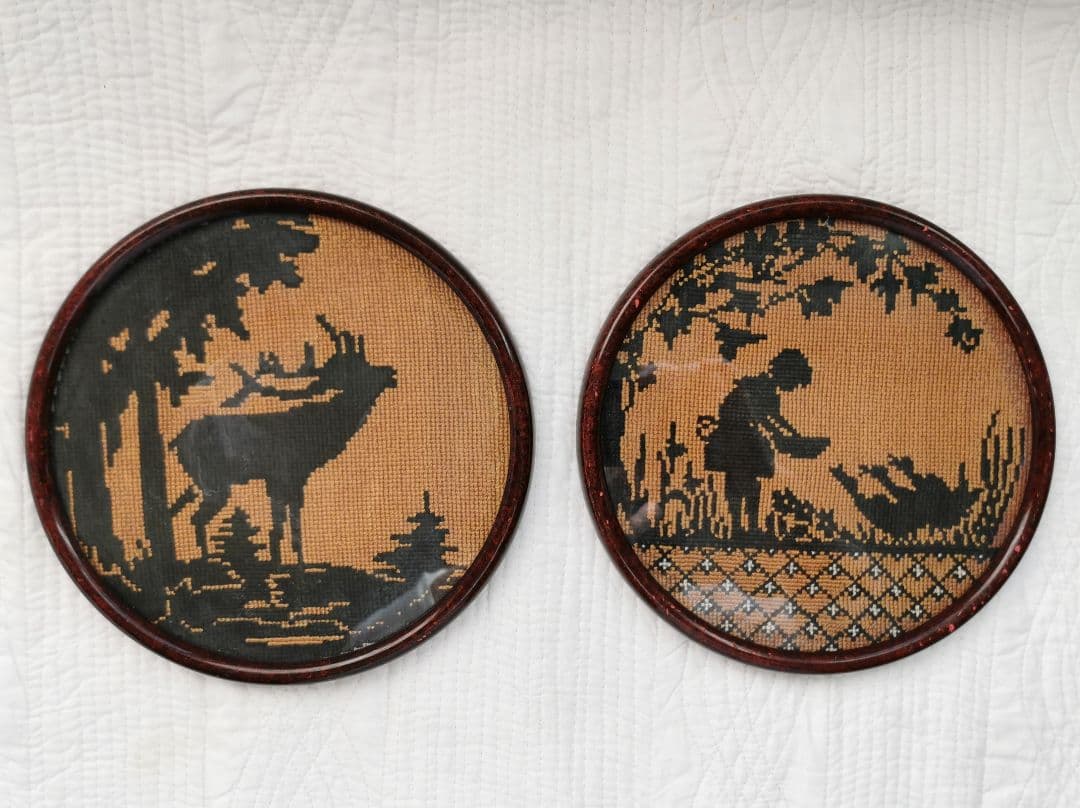 アンティーク ツヴィスト刺繍 樅の森林とトナカイ マホガニー/ウォールナット額