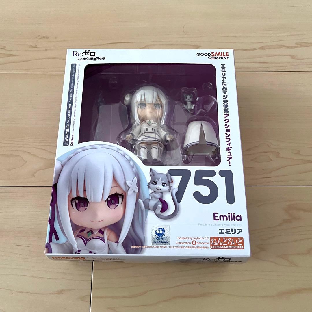 Re:ゼロ　リゼロ　ねんどろいど　エミリア