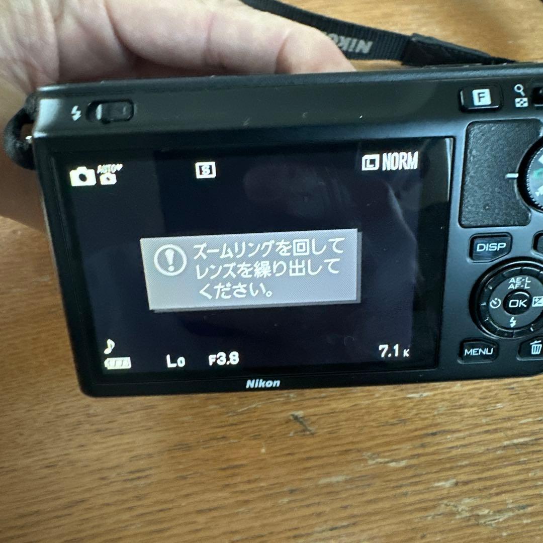 Nikon 1 J1 ミラーレスカメラ