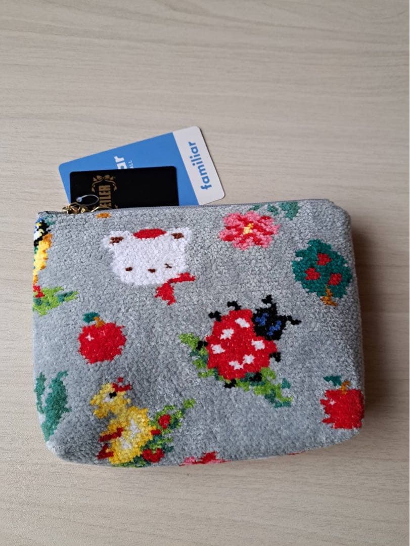 ファミリア　フェイラー　ポーチ