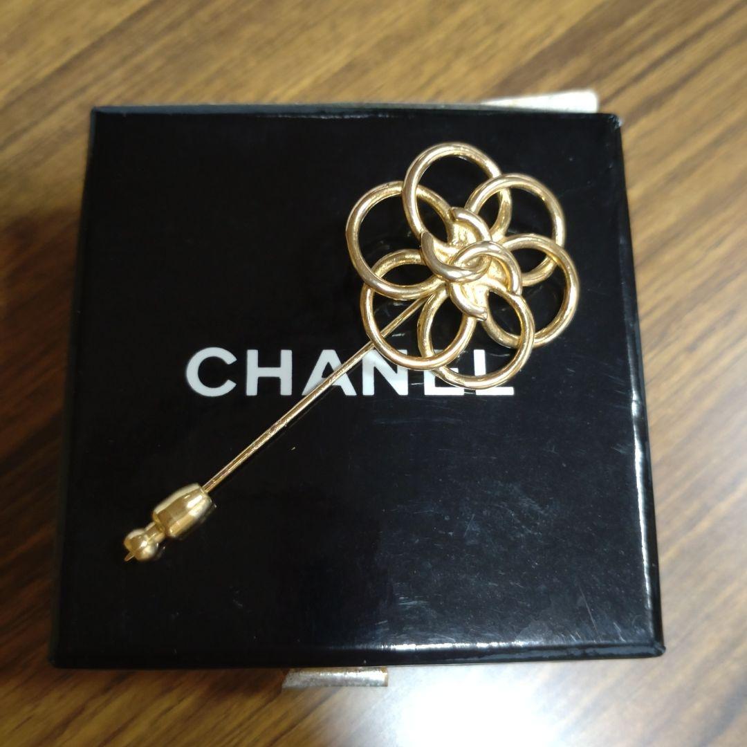 シャネル　ブローチ　ココマーク　ピン　フラワー　花　カメリア　ゴールド