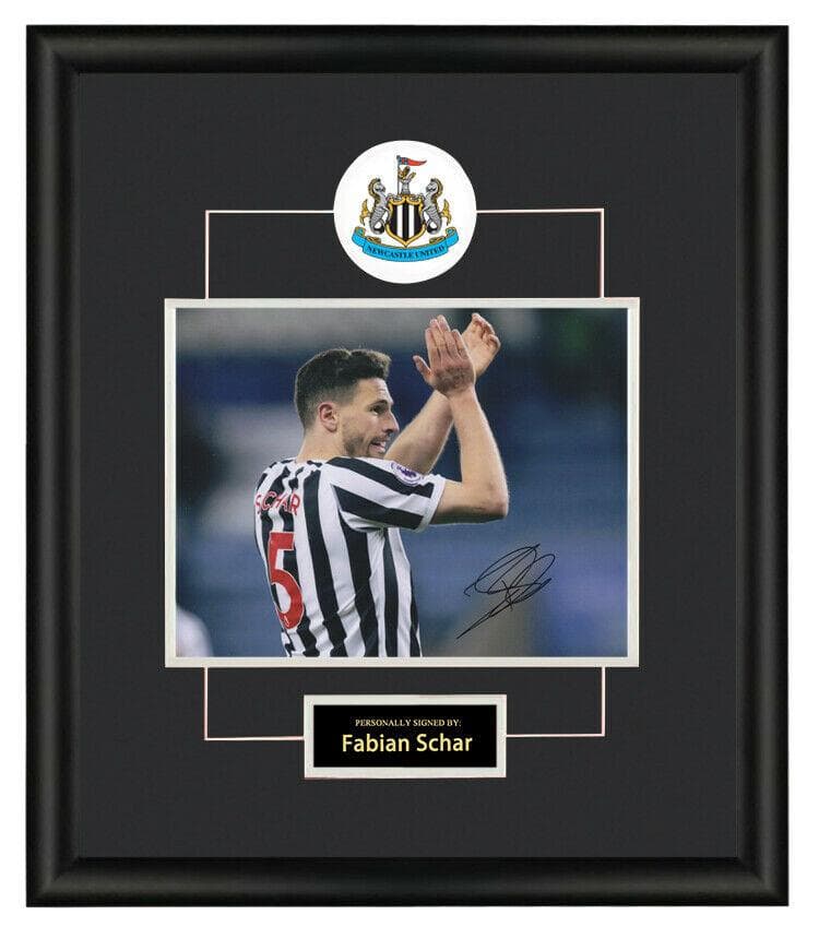 直筆サイン入り写真  ファビアン・シェアニューカッスル・ユナイテッドSA鑑定済