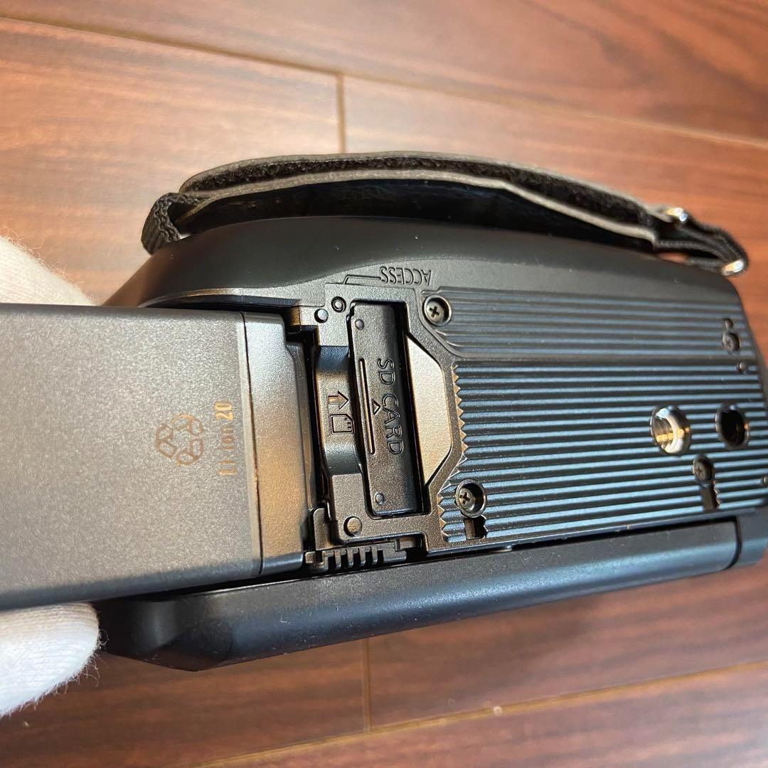 Panasonic HC-V720M ブラック ビデオカメラ 3033