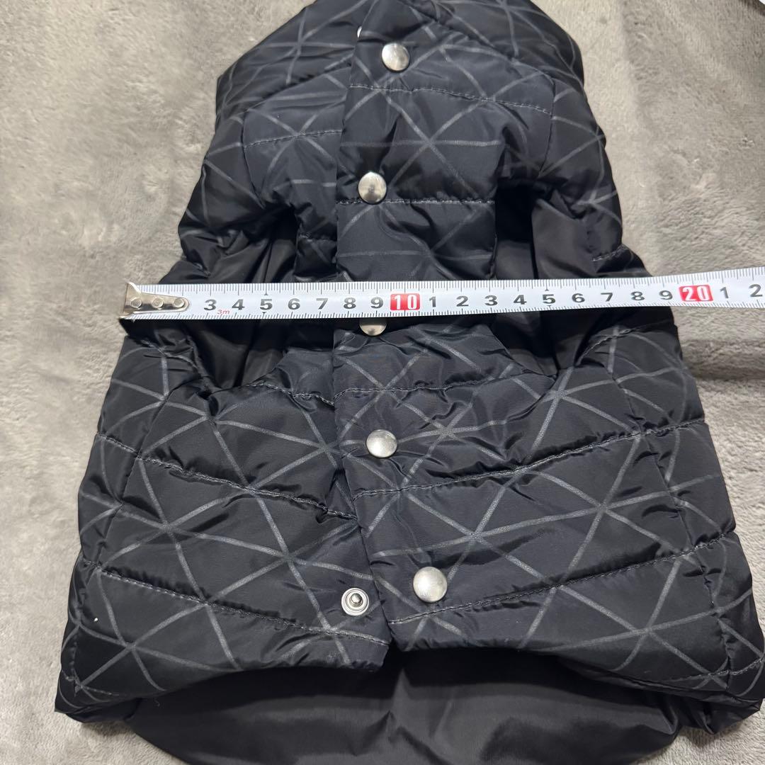 プラダ　ダウンジャケット 犬用 ペットダウン prada 黒 トライアングル