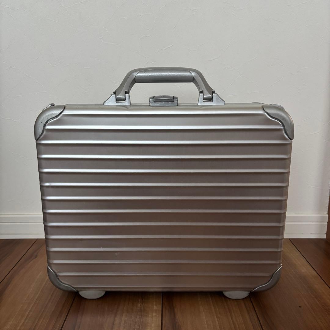 3連休限定値引き！RIMOWA リモワ 90908 アタッシュケース