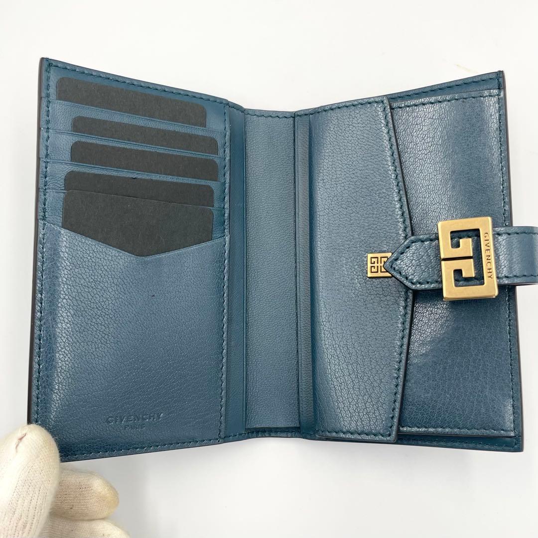 未使用★GIVENCHY キルティング　2G 二つ折り財布　レザー　ブルー系