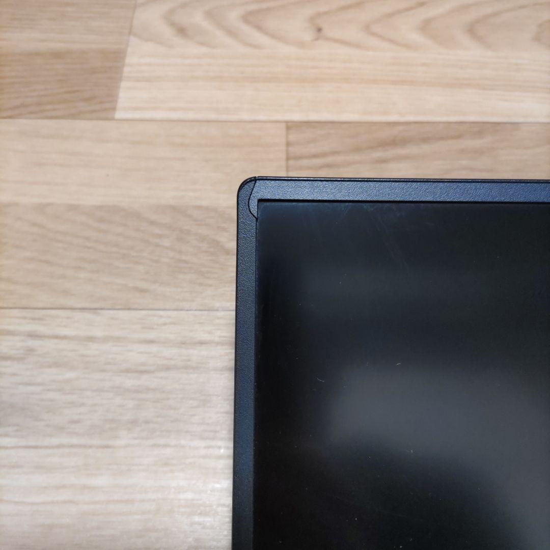 第11世代 富士通 LIFEBOOK U9311/F i5 液晶枠に破損ヒビあり