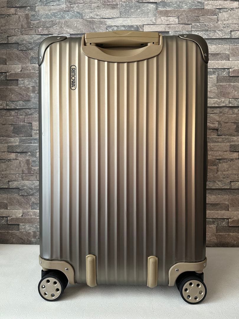 リモワ スーツケース トパーズ プレミアム シャンパンゴールド 63L