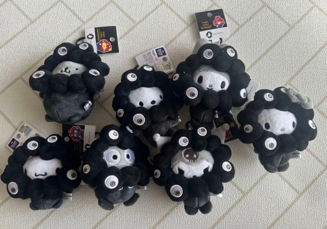 【新品】サンリオ黒ミャクミャクカラビナ付ぬいぐるみ　BC 全7種セット