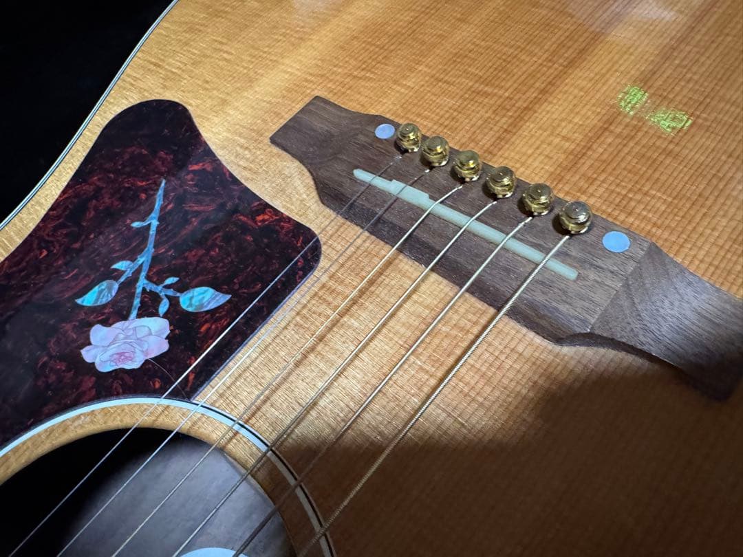 ZED。Gibson J-45 Studio Walnut ナチュラル