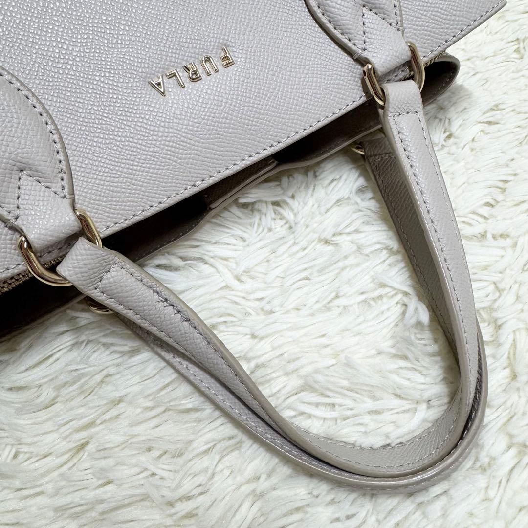 ✨保存袋付き✨フルラ 現行 ヴィットリア 2wayショルダーバッグ ベージュ