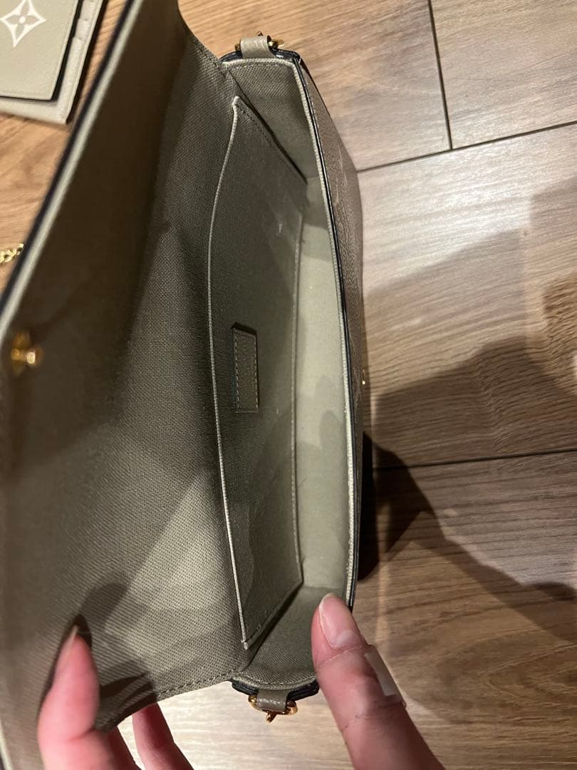 Louis Vuitton グレー モノグラム ショルダーバッグ