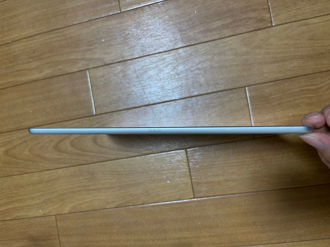 Apple iPad Air (第3世代) 64GB