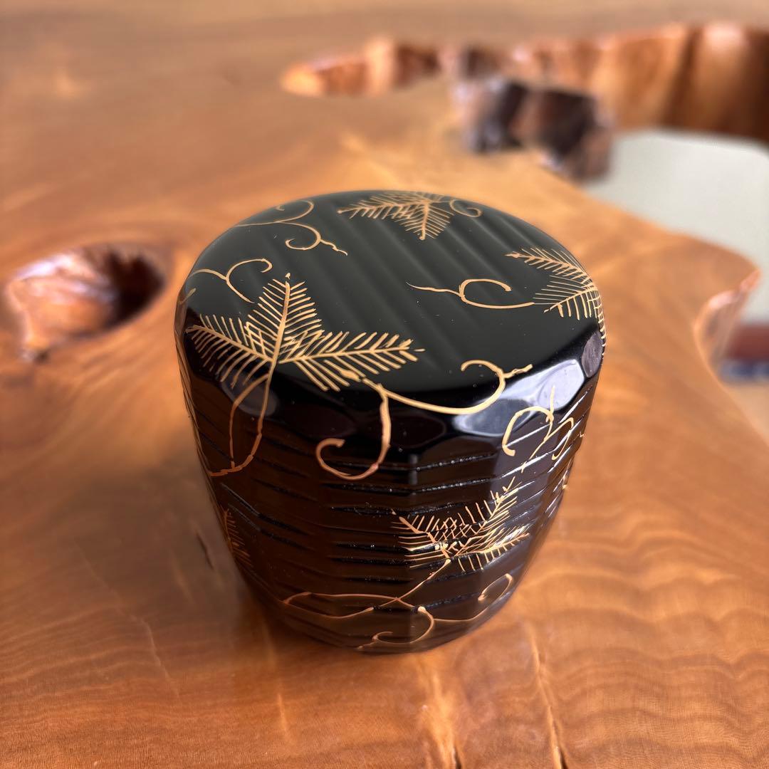 淡々斎好 松唐草蒔絵折撓棗 茶道具 共箱