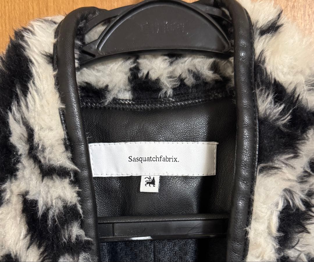 Sasquatchfabrix. ファーコート 白黒