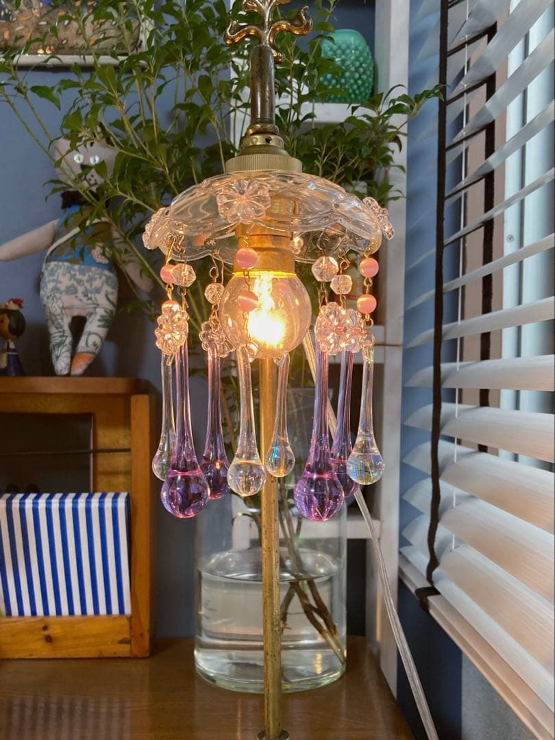 シャンデリア　1920年　フランス（紫と虹）アンティーク　オパールセント