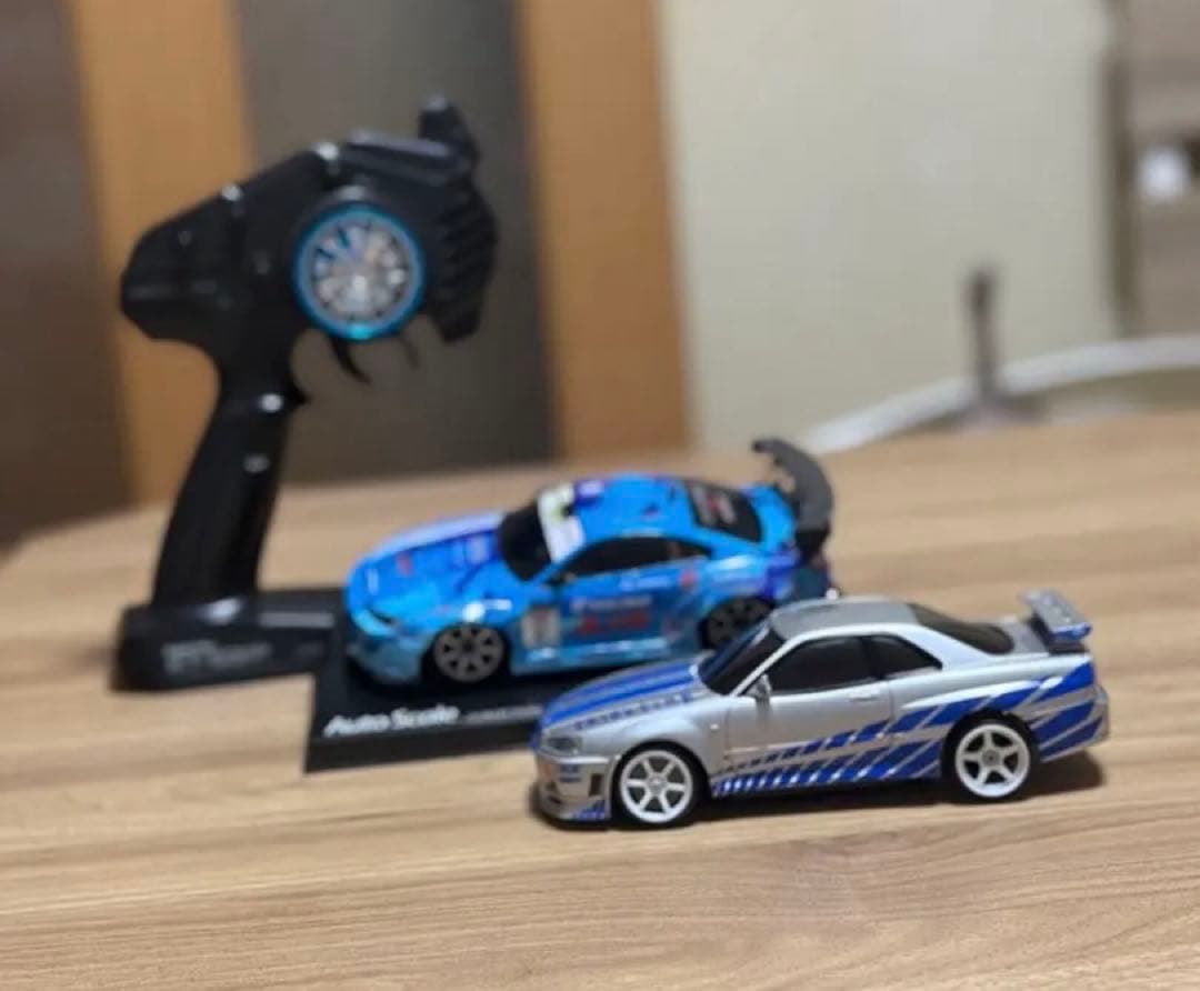 MRD & 京商ミニッツ 希少ボディ2個付きセット・S15はボディカスタム品