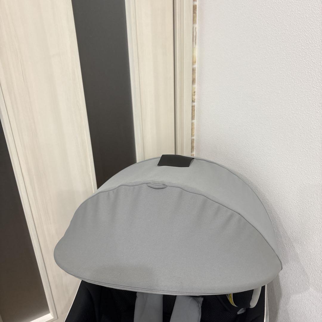 Combi チャイルドシート　CG-UIG 回転　リクライニング　グレー　美品