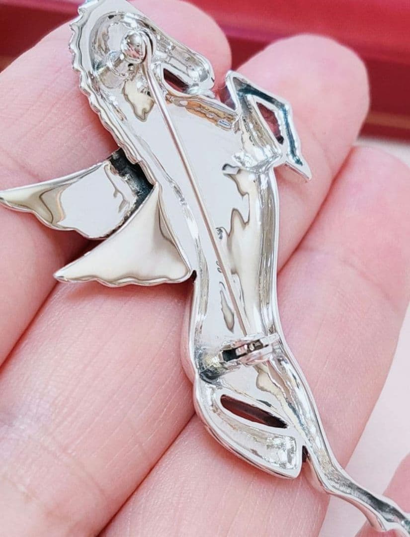 未使用品 碌山 翼ある馬 ペガサス エメラルド シルバー ブローチ