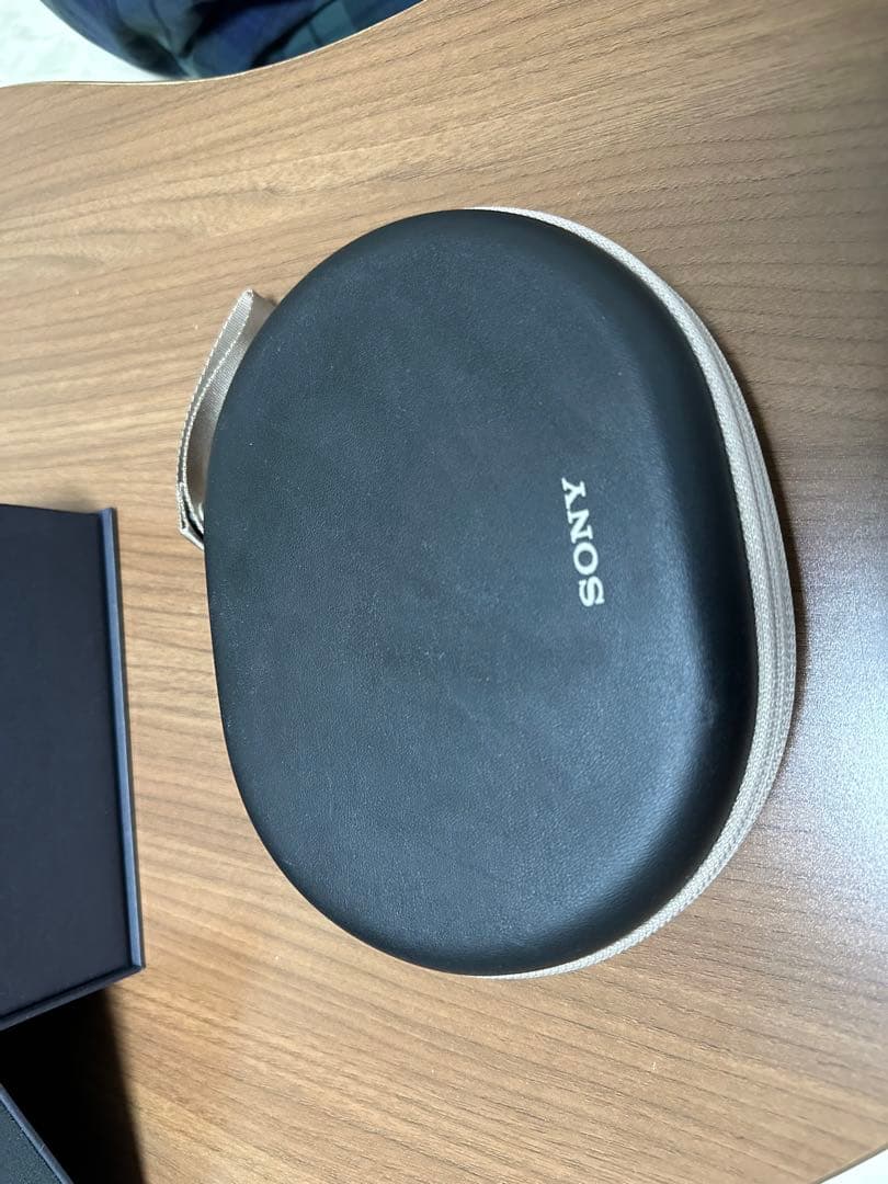 SONY ソニー WH-1000XM2 ノイズキャンセリングヘッドフォン　美品