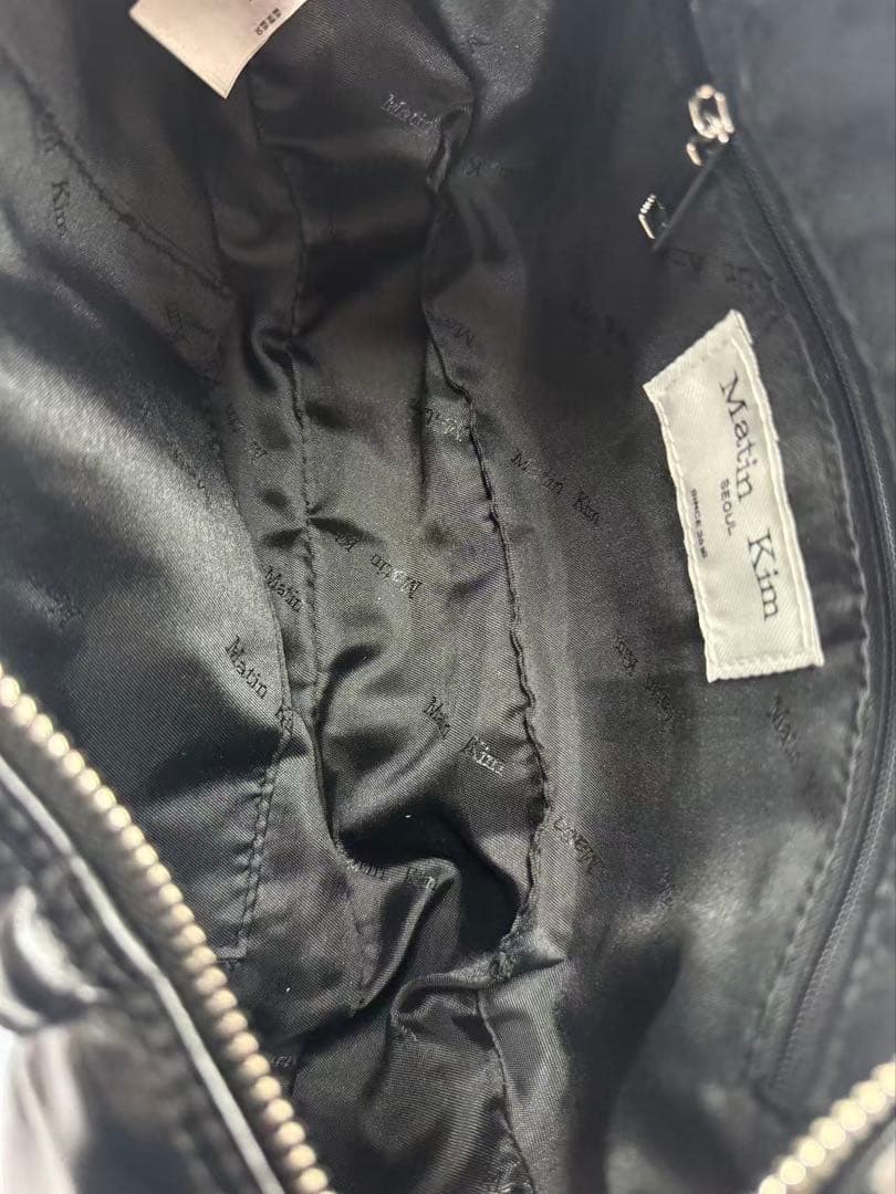 Matin Kim ショルダーバッグ / ブラック