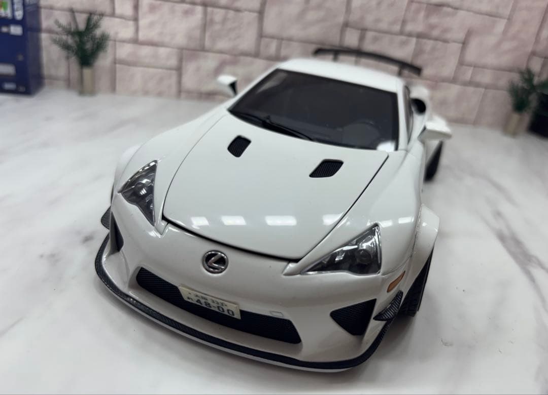 1/18ミニカー　レクサスLFAハイパーフォージド深リムスーパーワイドカスタム