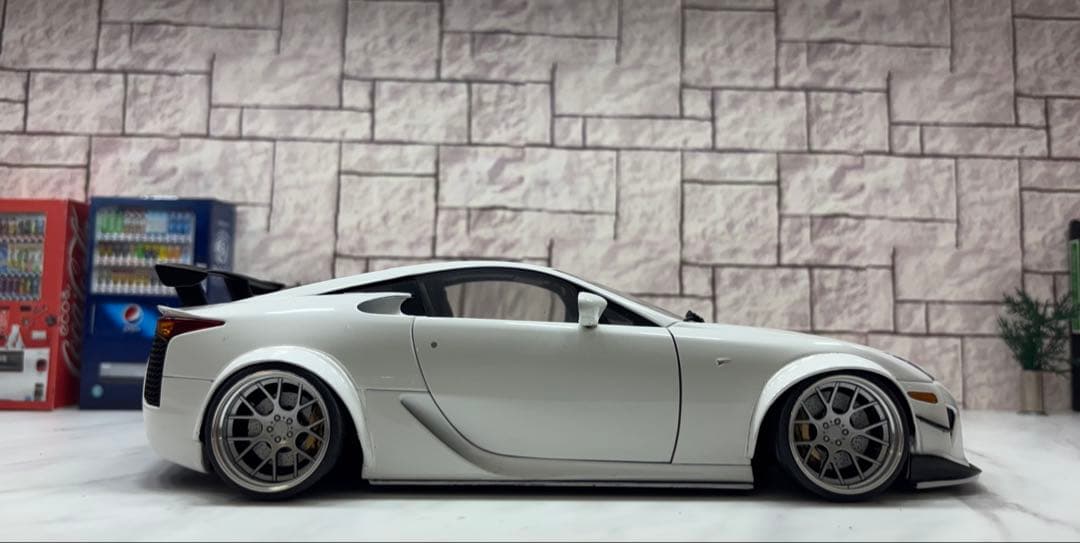 1/18ミニカー　レクサスLFAハイパーフォージド深リムスーパーワイドカスタム