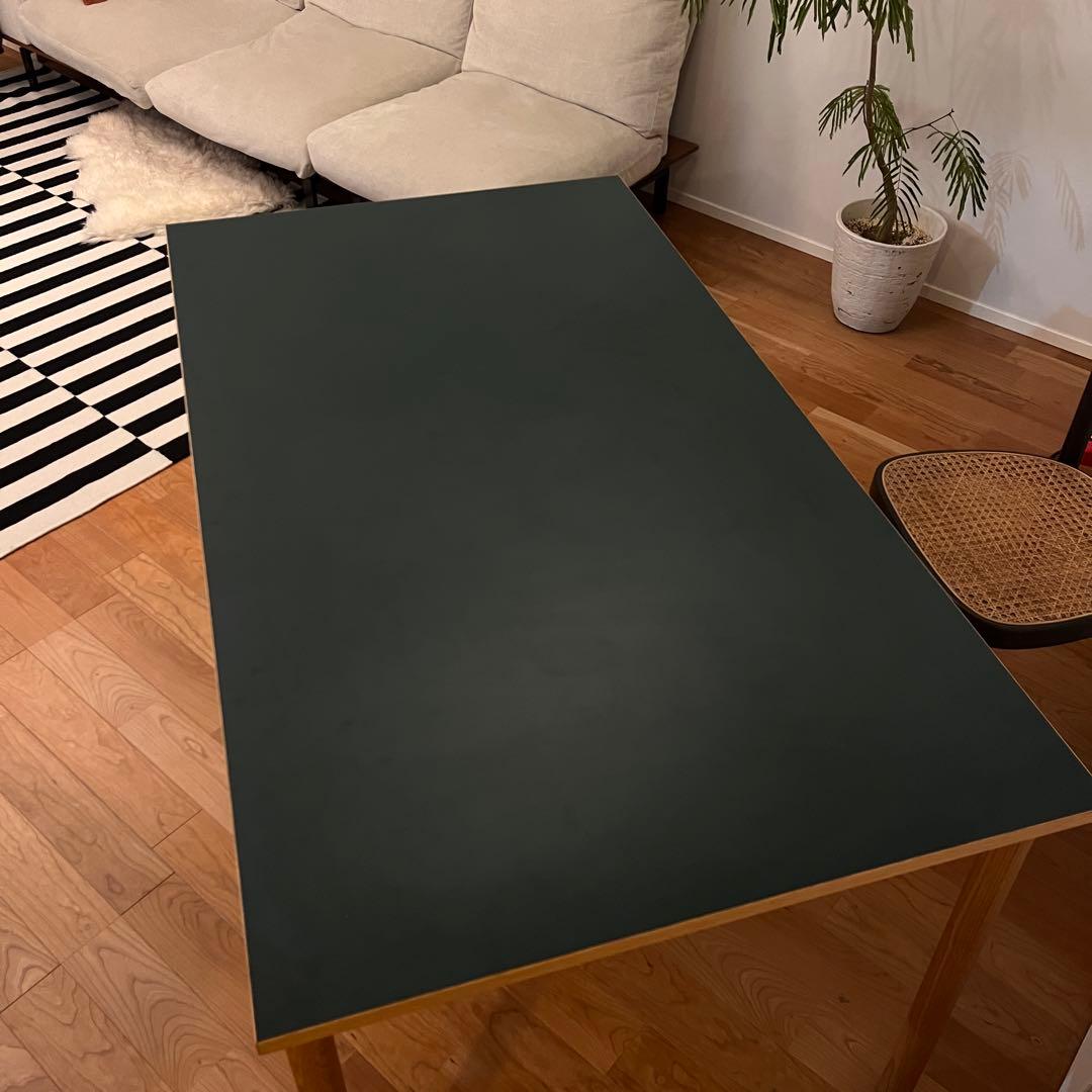 ダイニングテーブル idee STILT TABLE 1400 Green Black