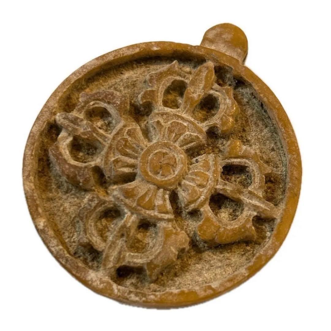 中国発掘物　美品　手彫り　彫刻　入手困難　置物　遺跡　遺物　装飾品　人工遺物