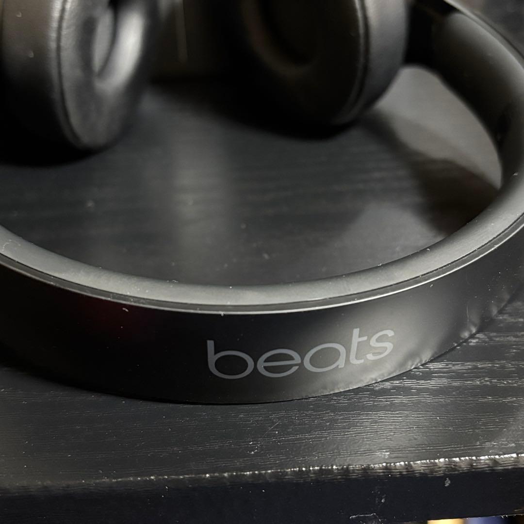Beats solo pro ブラック ワイヤレスヘッドホン