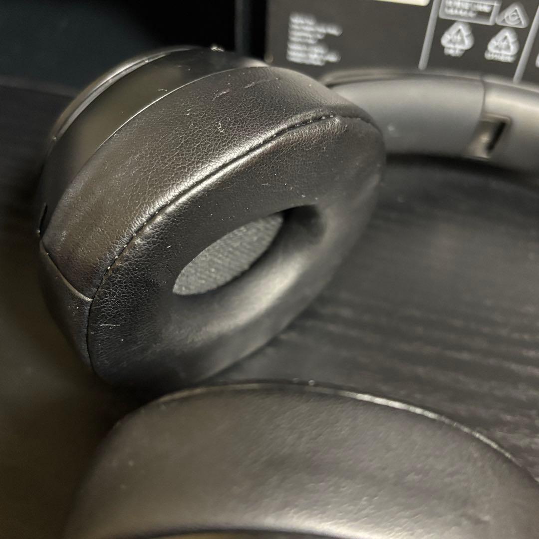 Beats solo pro ブラック ワイヤレスヘッドホン