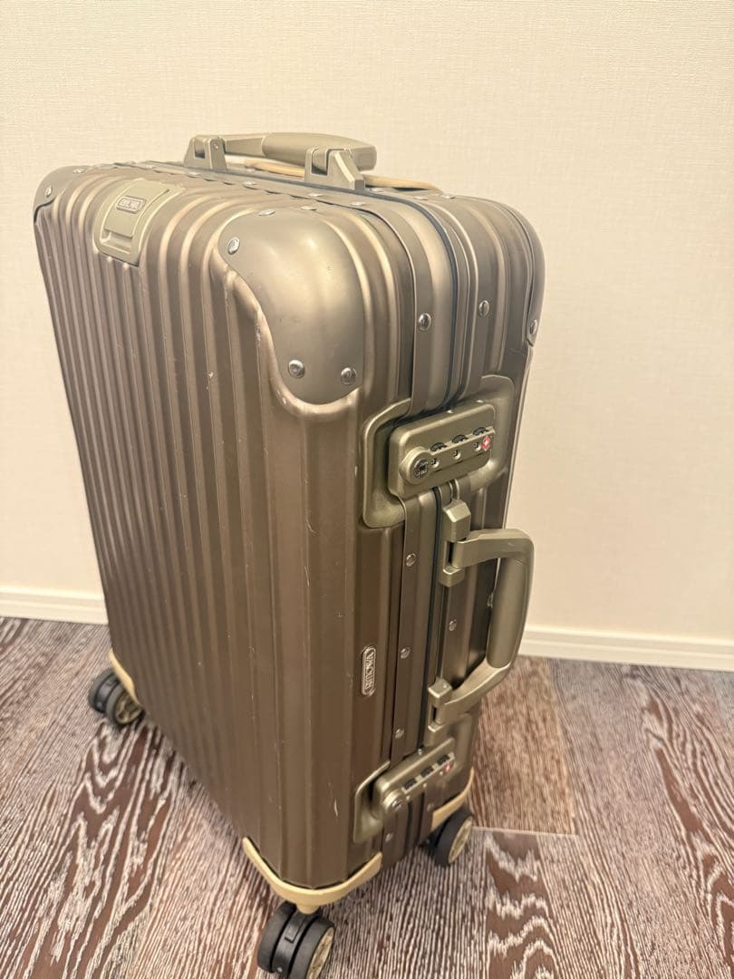 RIMOWA リモワ トパーズ チタニウム 33L