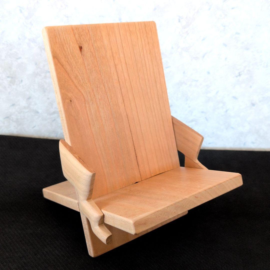 デッキケース　飾り棚　カードボックス マグネットローダーポケモンカード 小物入れ