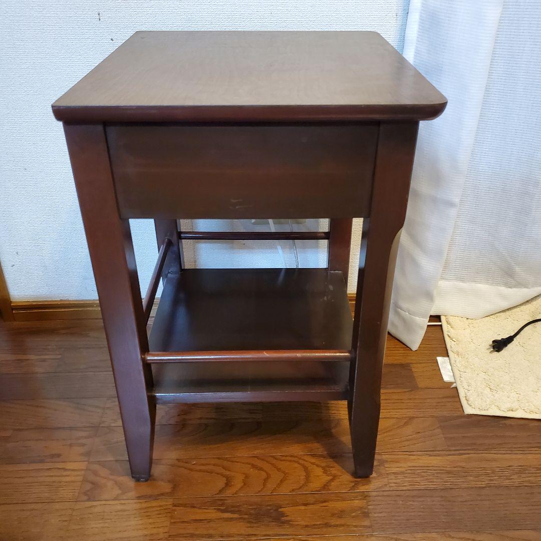 CHARI様　USA、ヴィンテージ，メープルナイトテーブル