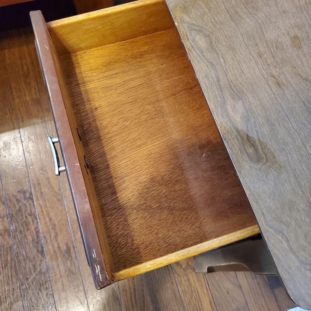 CHARI様　USA、ヴィンテージ，メープルナイトテーブル