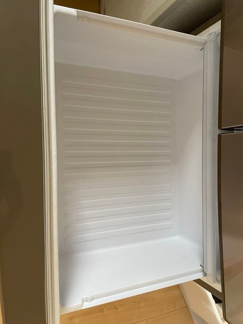 かなちん　冷蔵庫　SHARP