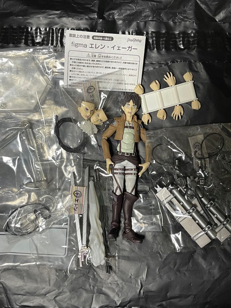 進撃の巨人 figma リヴァイ　エレン　ミカサ アルミン　フィギュア　セット