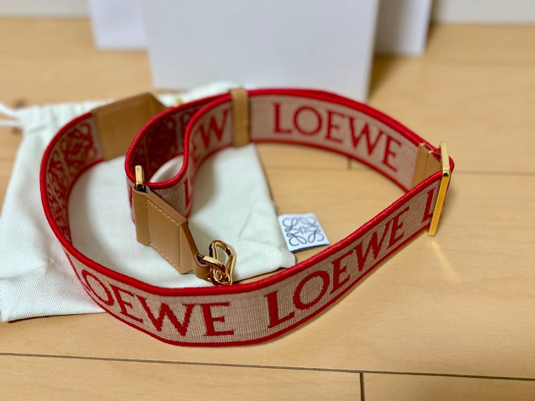 ☆新品未使用☆ LOEWE アナグラムストラップ