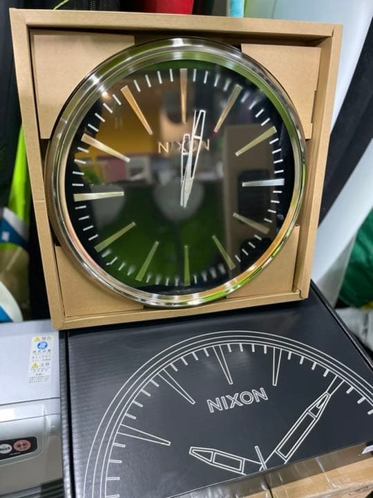 NIXON壁掛け時計