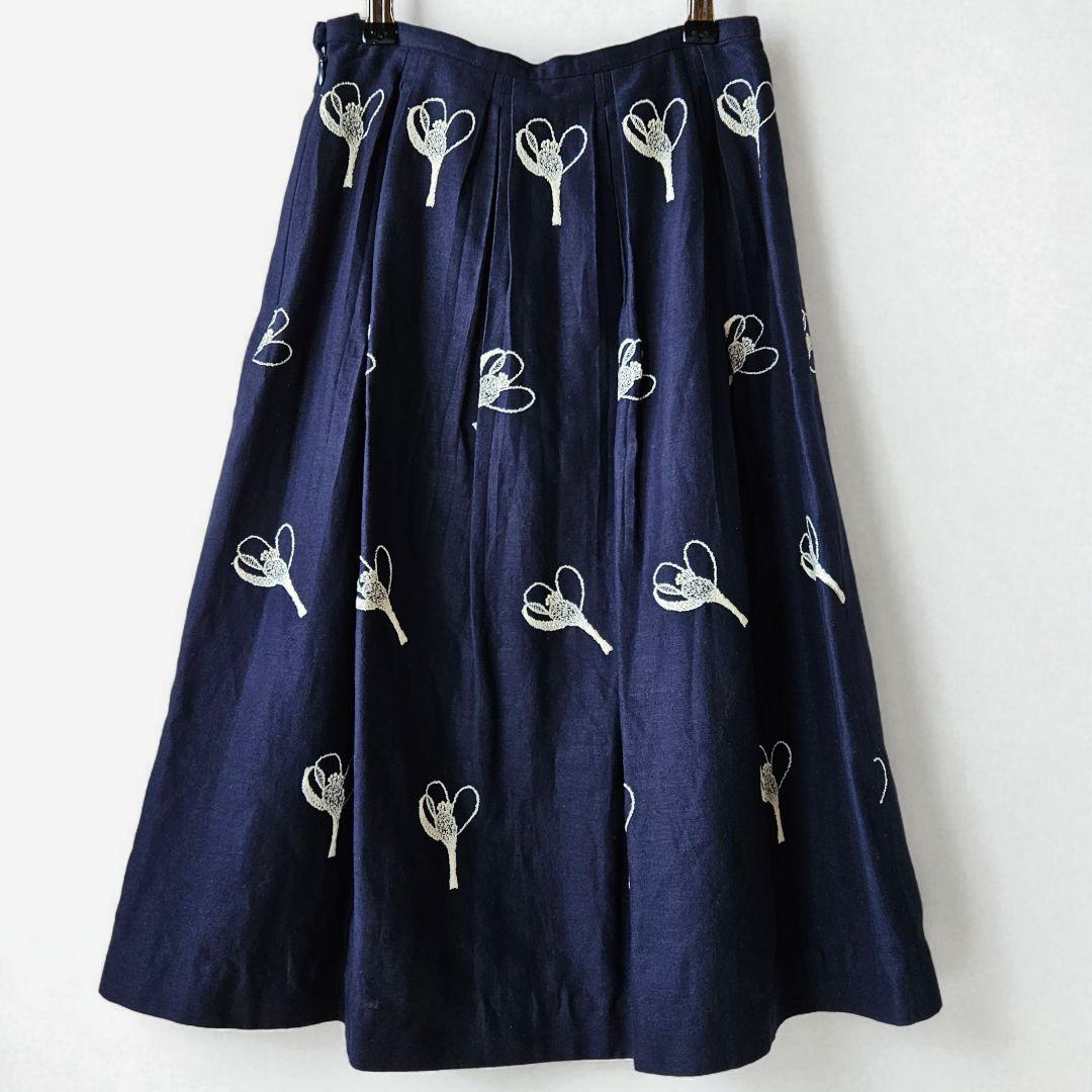 希少★ミナペルホネン mademoiselle リネン混タックスカート 刺繍