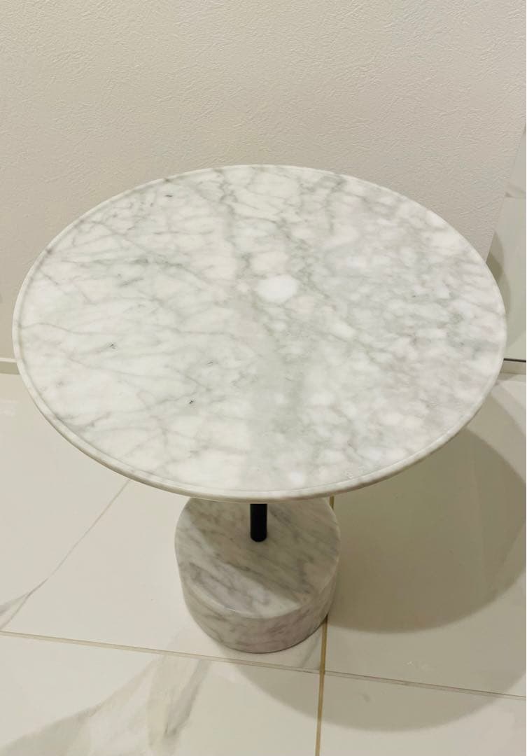 カッシーナ　NOVE 大理石 サイドテーブル
