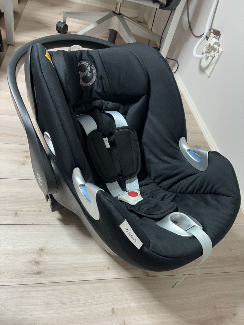 サイベックス aton qブラック ベビーシート 美品