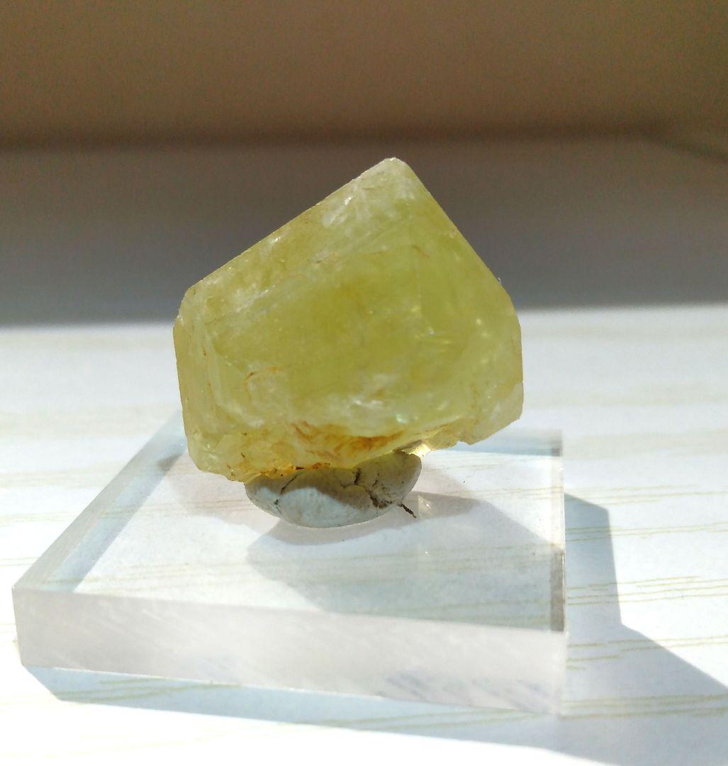 ブラジリアナイト　希少宝石鉱物標本